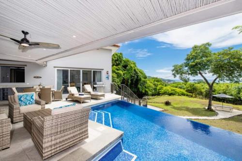 Playa Hermosa 4br Sleep 8 Private Pool Ocean View