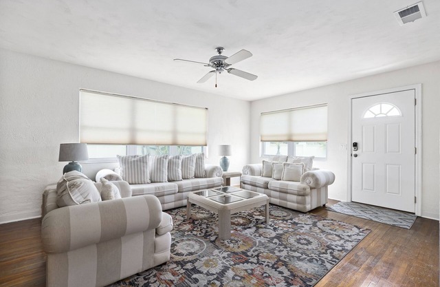Plaza Cottage, 2 chambres, à pied de la plage, pour 6 personnes