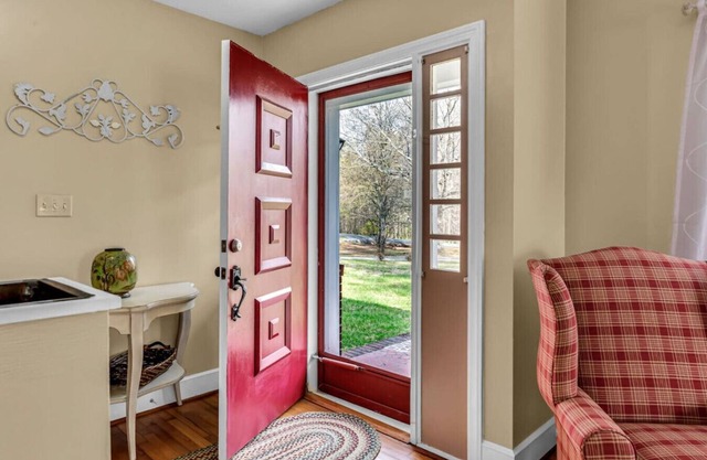 Pleasant Acre -Charming and Spacious Home