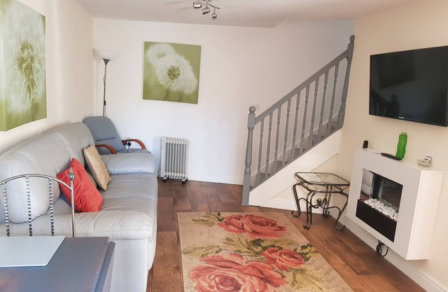 Pluvier Cottage Lindley. Petits joyaux pour vous accueillir