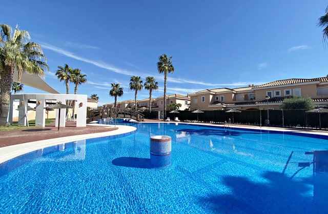 PLS - Appartement avec terrasse et parking à Vera Playa