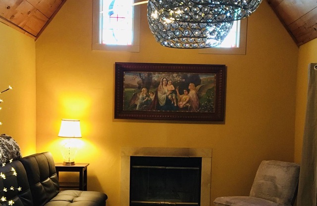 Plush 2/2 Cottage