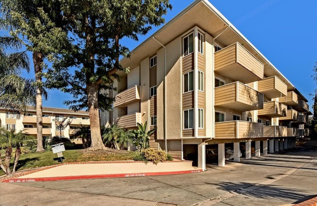 Peluche, Meublé 2 BR Silicon Valley Corporate Suite