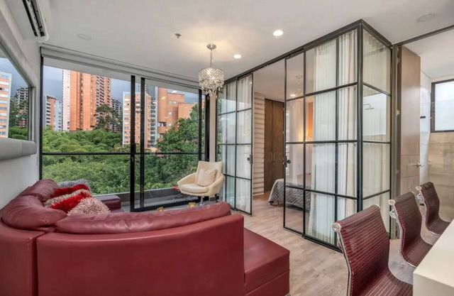 Medellin.poblado,great location,Gym.restaurants.views.Malls