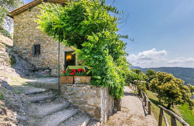 Podere Cima a Zano / Apt.Alfiero by Interhome