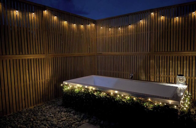 Pod Retreat in Papamoa countryside with firepit, outdoor bath & pet farm animals