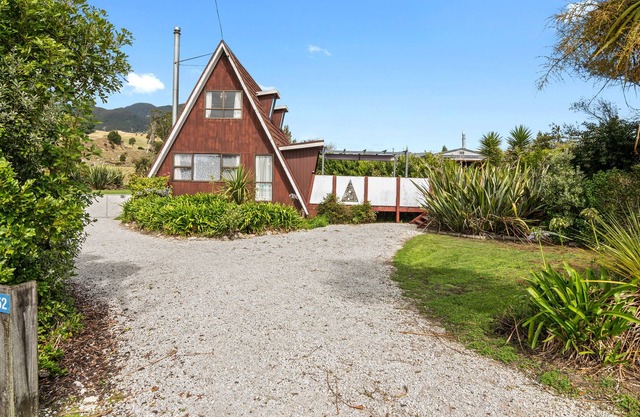 Pohara Retreat - Pohara Holiday Home