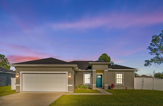 Poinciana Paradise: Family & Dog Friendly, Near Disney, Peaceful Retreat