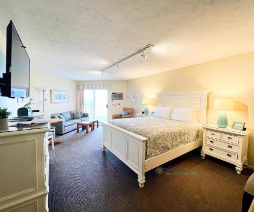 Pointes North 108- Grand Traverse Bay-Traverse City
