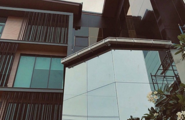 Polkadot Cafe&Hotel