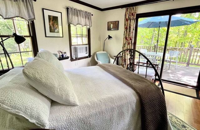 Pond View Cottage