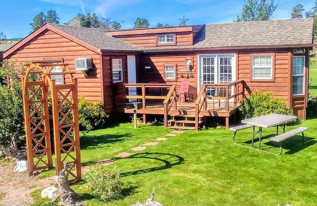 Ponderosa Cabin: Cabins @ Creekside #4