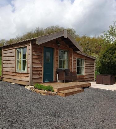 Pondside Cabin