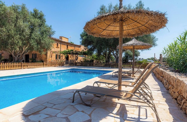 Maison de vacances 'Ponent' avec vue sur les montagnes, piscine partagée et Wi-Fi