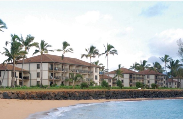 Pono Kai Resort, 2 bedroom Ocean Front Accessible Condo
