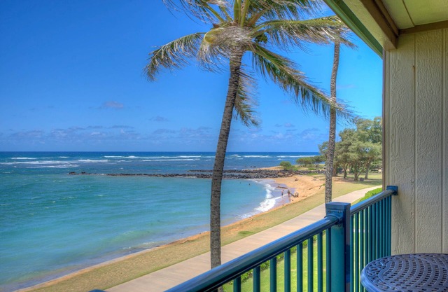 Pono Kai Resort B304, Oceanfront, Walk to Town, Steps to Beach, AC
