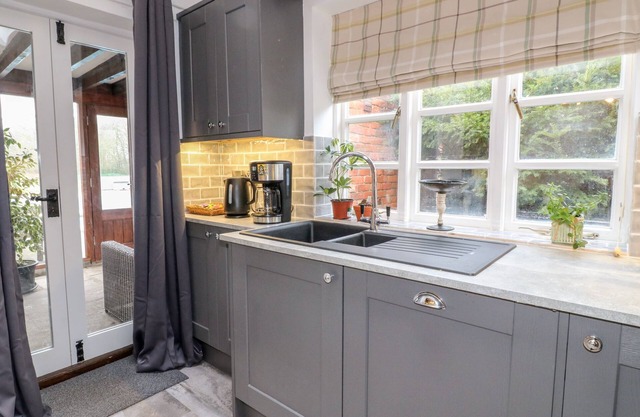 Pool Cottage, SAXILBY