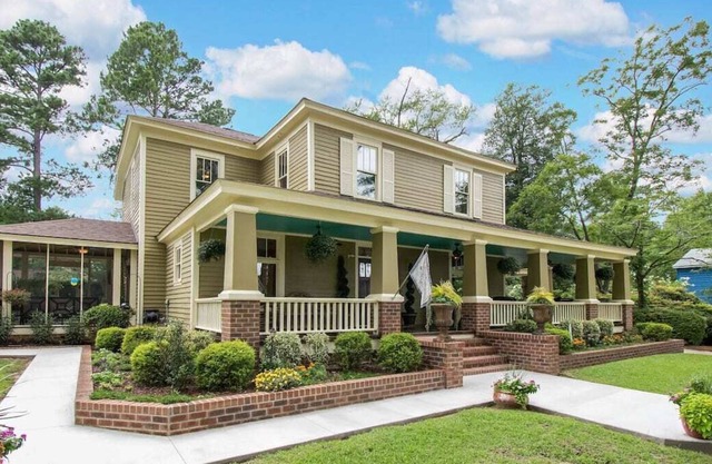 *POOL, HOT TUB, ARCADE, THEATRE ROOM* Sleeps 18+!