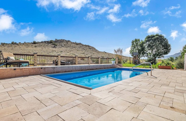 Pool, Hot Tub, Fire Pit, Privacy & Views Galore make for the Perfect Getaway!