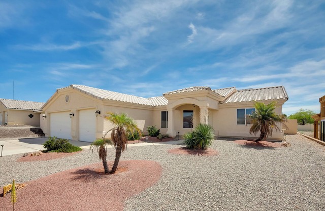 Lake Havasu City Accueil w / piscine, bain à remous et Mtn Vues