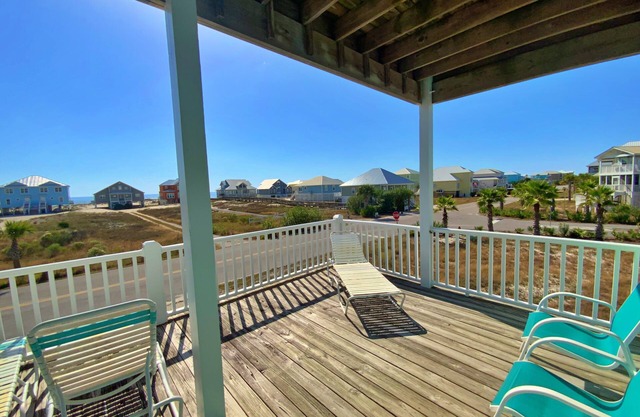 Pools, Views and easy beach access