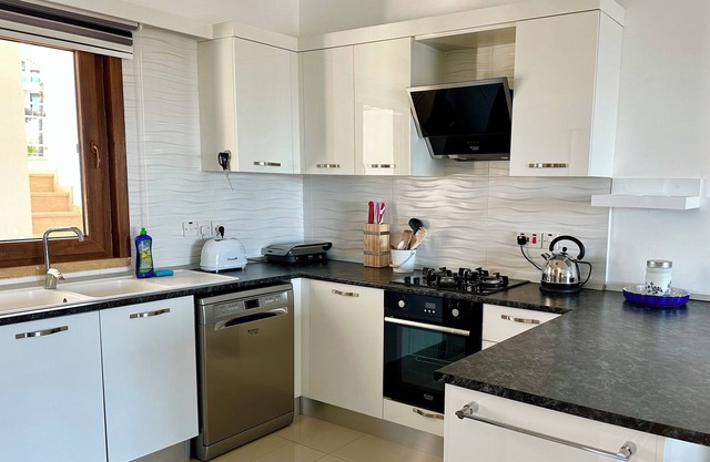 Poolside 2 Bedroom Vacation Rental With Garden Terrace