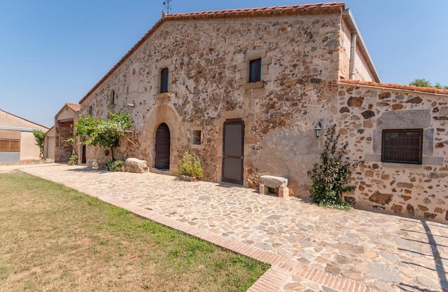 Maison de vacances א Cassa de la Selva avec piscine