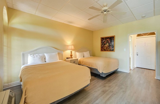 Poolside Paradise w/Dock in Everglades!