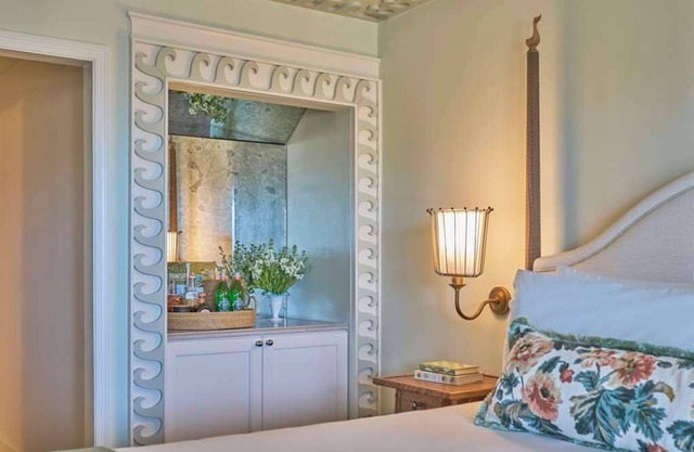 Poolside Queens | Award-Winning Spa + Beach Access