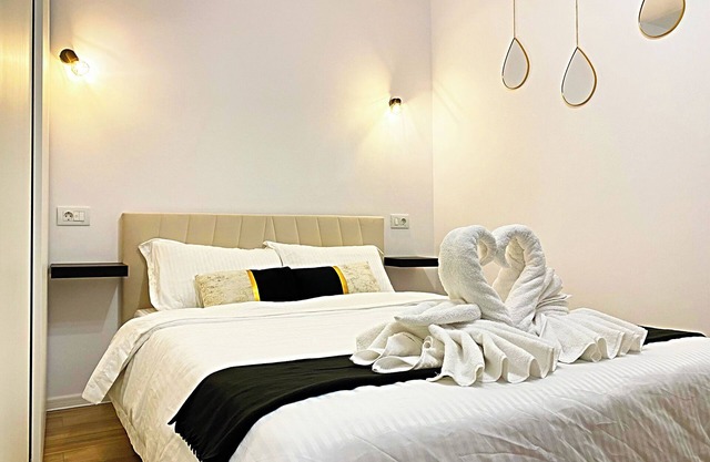 Popcorn and Wine, WiFi, AC, Free parking