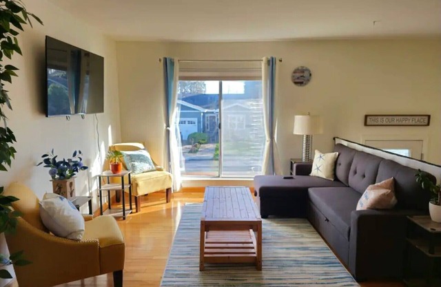 Poplar Beach Home