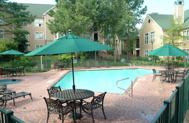 Poplar Inn and Suites