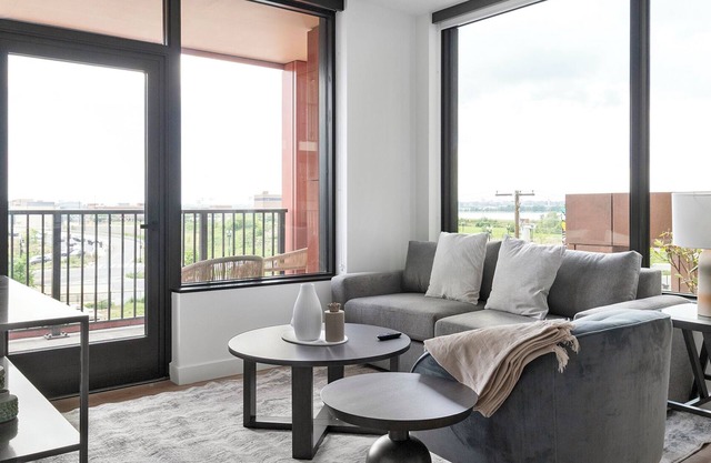 PoplarHouse 2BD 11 - Two Bedroom Apartment, Sleeps 4