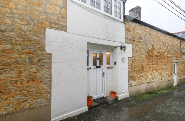 Poppy Cottage