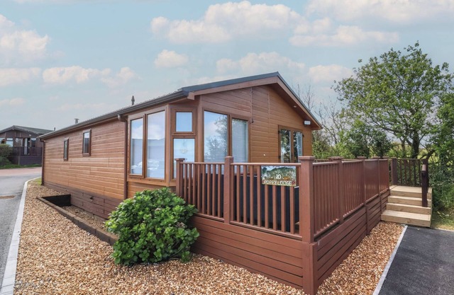 POPPY LODGE, family friendly, with a garden in Mullacott, Ilfracombe