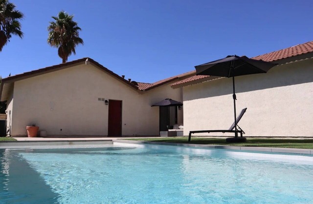 Poppy Meadow 3 Bedroom Casita with Pool