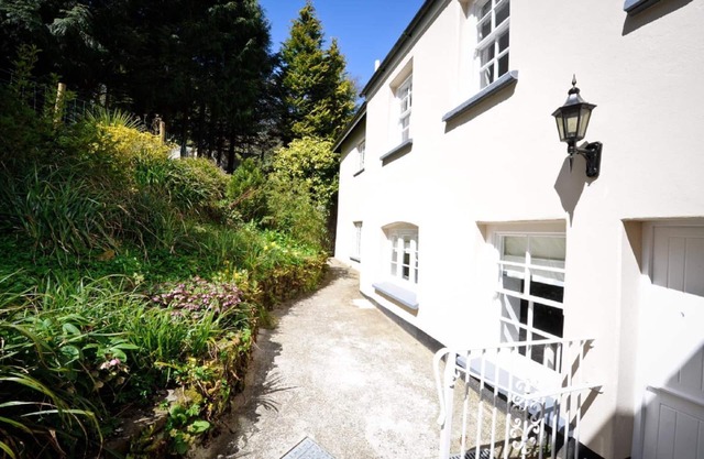 Chalets familiaux conviviaux, piscine intérieure chauffée, 'Corner Cottage' pour 4 personnes
