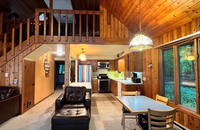 Popular Figenscaus Bay House With Private Dock