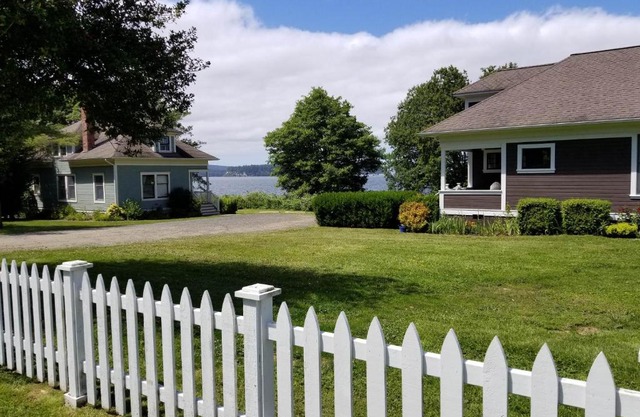 Port Gamble Guest Houses