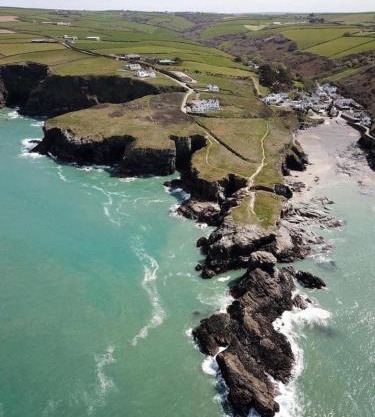 Port Gaverne Hotel