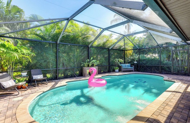 Port St Lucie Retreat: Lanai w/ Private Pool!