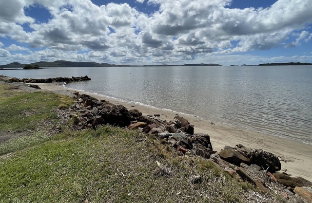 Port Stephens Getaway - Waterfront Home