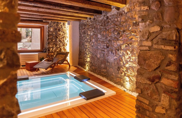 PORTA SOPRANA Luxury guest house &Spa