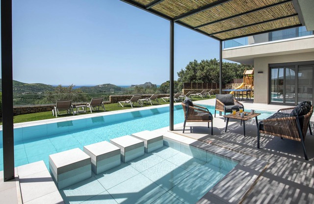 Porti Aphrodite 1 - New Villa With Full Privacy Offering 4 Ensuite Bedrooms