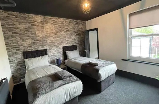 Portland Hideaway- Free Parking & Hot Tub