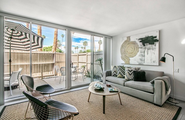 Posh Condo in Ocotillo Lodge in South PS