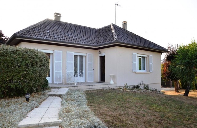 Possibilité de couchages pour 6 personnes.