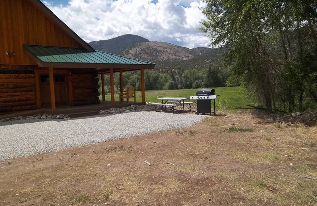 Cabin bureau de poste Ranch Connexion - Grizzly Adams taux Familiale basé sur 2 p