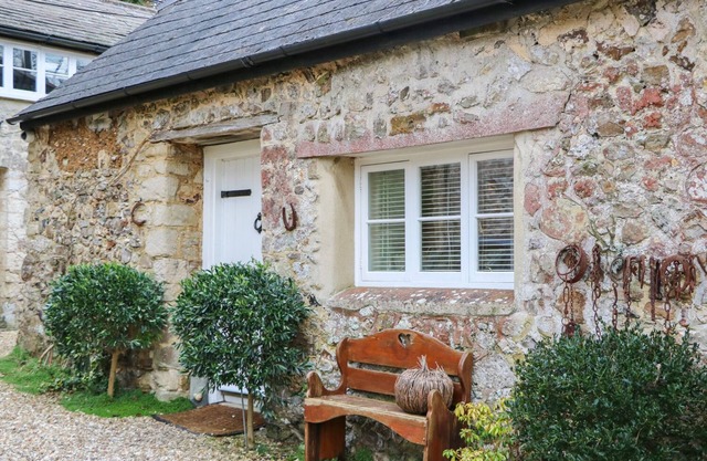 Poterie Barn, BRANSCOMBE