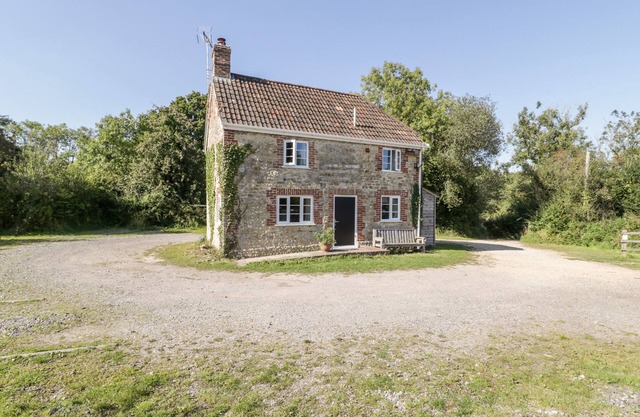 Pound Cottage, MAIDEN NEWTON